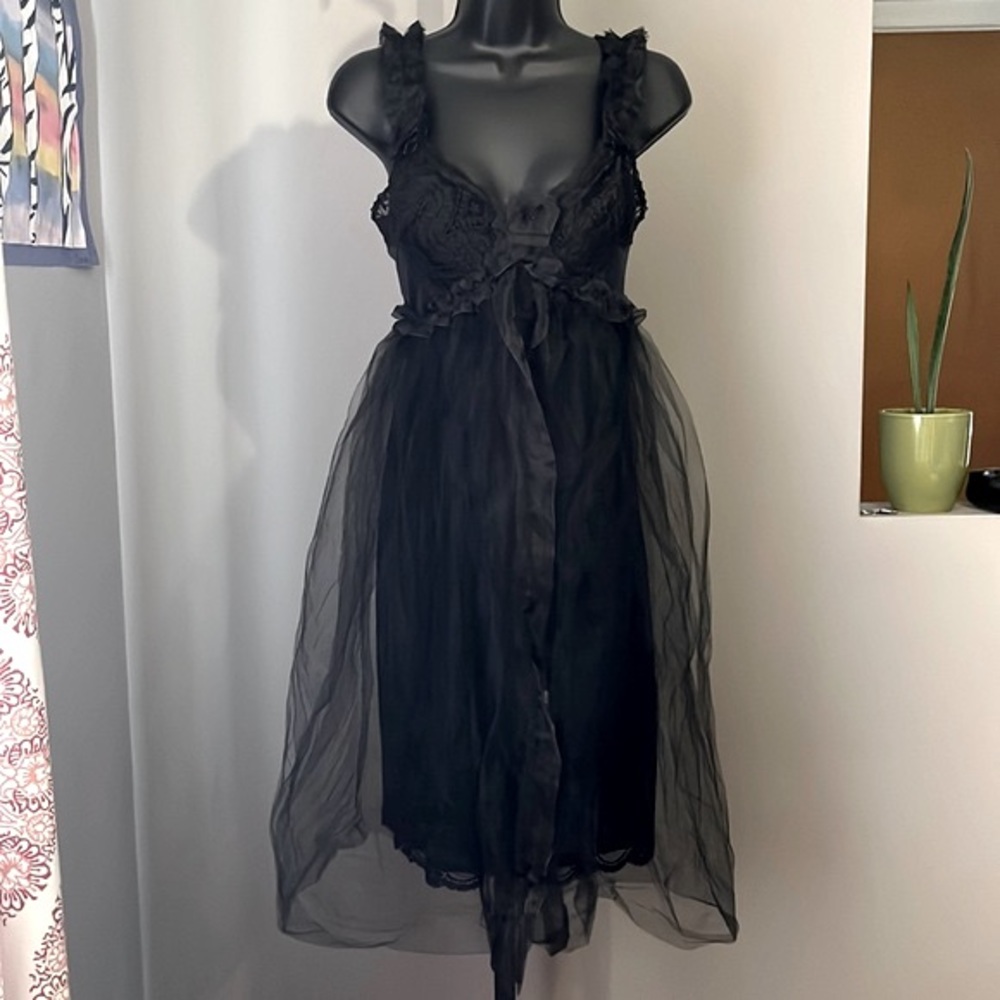 Vassarette Vintage 32F Black Lace Tulle Nightgown Lingerie